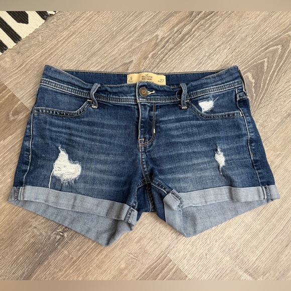 Hollister Pants - Hollister Low-Rise Midi Distressed Denim Shorts Size 5/27